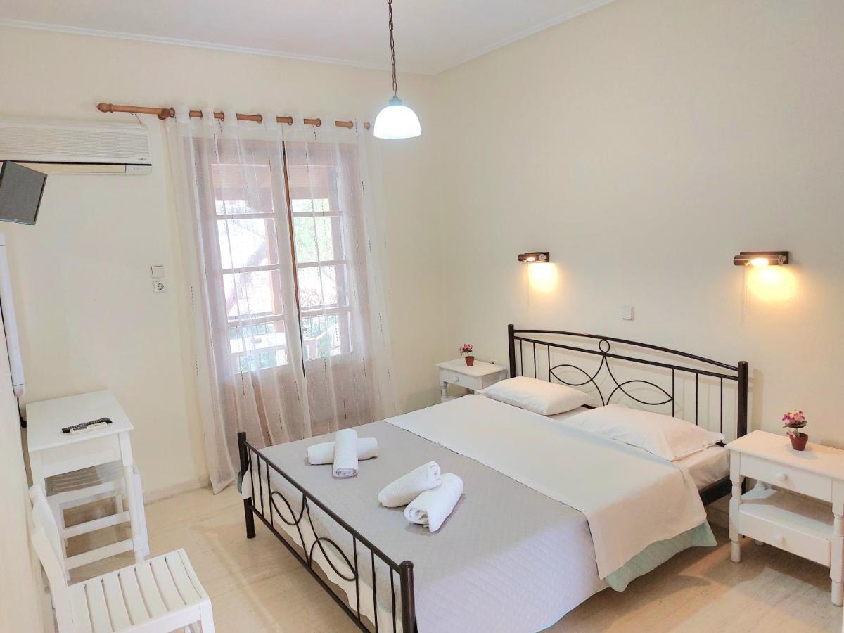 Athina Apartments Argassi Exterior foto