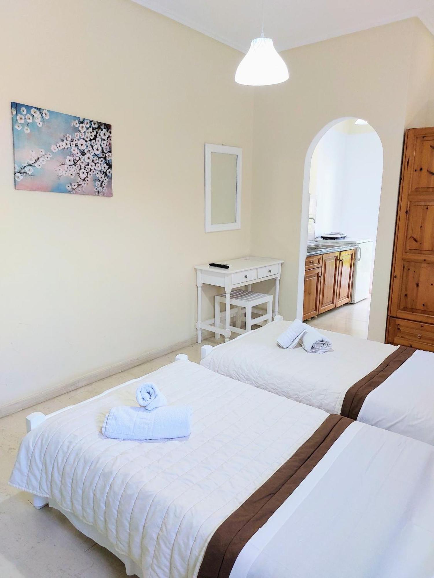Athina Apartments Argassi Exterior foto